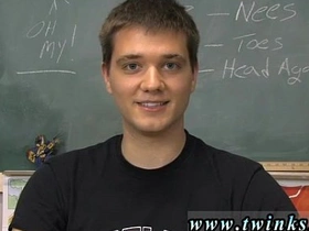 亚洲嫩男免费电话性爱号码 Jordan Dallas正坐着 gay arab chinese porn