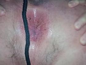 透到腰的丝袜张开 要不要舔我的逼？操我的穴？把精液射在我张开的洞口？那会很爽 我可以用手指或你的龟头尝尝 美味！ gay thugs chinese porn