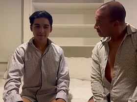 这小年轻从没尝过残疾大哥的巨屌 hot gay porn jock