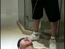 亚洲人尿吐 daddy gay japan porn