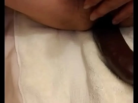 亚裔骑乘大黑假阳具 sauna gay porn asian