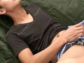 饥渴汉子自慰秀 download the asian gay sex videos