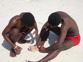 黑人嫩屌Sameul和Wilson无套交媾 asian gay couple sex videos