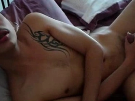 泰国基佬凯撸他的亚洲鸡巴 chinese daddy and son gay porn