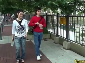 亚洲嫩鸡被射满脸精 gay boys porn chinese