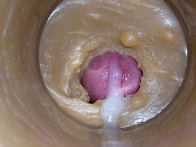 小镜头塞进嫩逼玩具里 边操边拍 高潮内射浓精 4K高清 japanese man gay porn