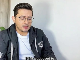 拉丁小鲜肉第一次见新继父，这变态趁他老婆不在家整晚操他大屁股 gay sex videos download asian