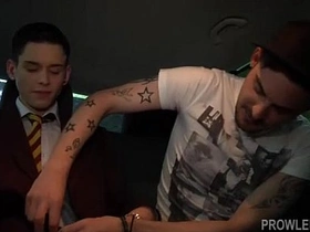 双龙入洞年轻亚当·沃森 video porn gay chinese