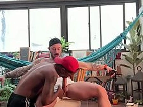 大屌老外猛干黑鬼巨根 chinese asian gay porn