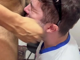 卧槽这大屌坐得真爽 完整版在RED asian gay site videos sex