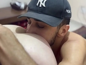 穿着金属内裤给大屌干 完整版在RED japan clips gay porn