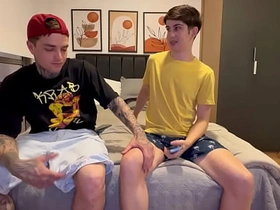 干了个来探望我的老友 korean gay porn ass