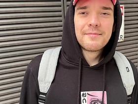 他自称直男...却在麦当劳撅起屁股 [4K] asian gay sex videos download