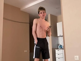 第一部 抓到朋友后狠狠操了他 korean gay student porn