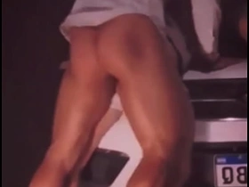 在邻居家门外野战巡航 asian gay twitter porn