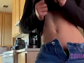 淫荡火辣的同志继子 beefy asian gay porn