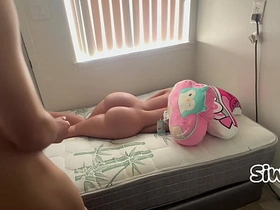 狠狠操翻继女的完美肉体 porn asian gay massage