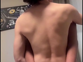 甜美小鲜肉被强势猛男干爆 chinese swallow gay porn