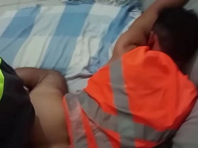 我矮个子同事看了我的视频说想被我干 japan gay porn coat