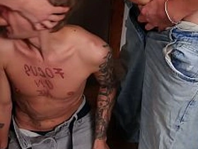 第62期 两根大鸡巴猛操小鲜肉的紧屁眼 pinoy gay porn facebook