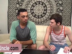 俊美的达科塔那光滑的屁股被干爆了 gay chinese dr porn