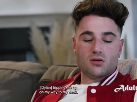 我的直男恶霸现在成了我的基佬受气包 - Derek Kage, Michael Boston taiwan gay porn movies