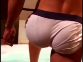 直男兄弟冲完澡让我拍他打飞机 japan outdoor gay porn