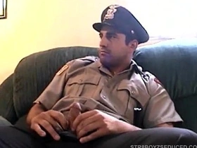 维尼给直男警察扎克口交 porn gif chinese gay