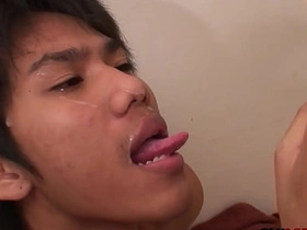 亚洲嫩男无套双人吹箫后撒尿 porn gay massage asia