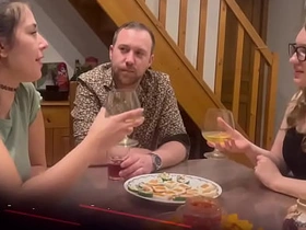 法国女装大佬调教记：双女王虐哭贱奴 japanese kong gay porn