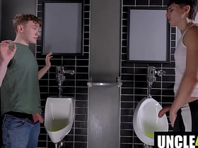 你他妈看什么看 安吉尔·埃利亚斯 hot macho gay porn