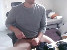 直播中命令男人用自己屁眼里的玩具深喉 asian gay breeding sex videos