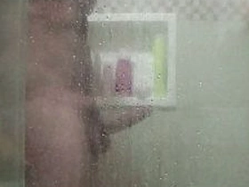 各位！我叔住我家偷拍到他干这事！ korean gay feet porn