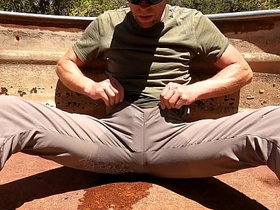 徒步裤子里尿湿8次 sensual rub japan gay porn