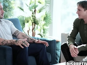 前科犯别无选择只能肏假释官 gay chinese french porn