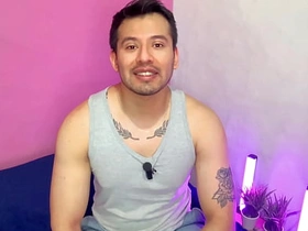 肌肉男搞上健身房搭档！无套狂操 还让他闻内裤 性爱实录 japan classroom gay porn