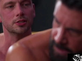 Damon Heart和Justin Jett在FistingInferno的重口拳交片 hot gay boys porn