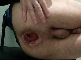 拍完300部肛交片後曬臀 還被巨物狠狠插入 chinese chub gay porn