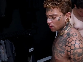 大学兄弟会群P狂欢 chinese handjob gay porn