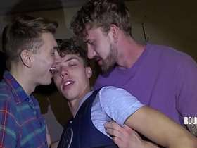 确保Law被我们干进小嫩屁眼 asian gay sex videos xmaster