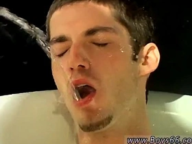 亚裔胖同志被颜射 兄弟会尿尿派对:凯勒布·斯科特! hot gay porn with story