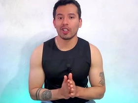 7-11大雕店员凌晨在仓库后门狂操弱气男店员·性爱实录 asian gay sm porn